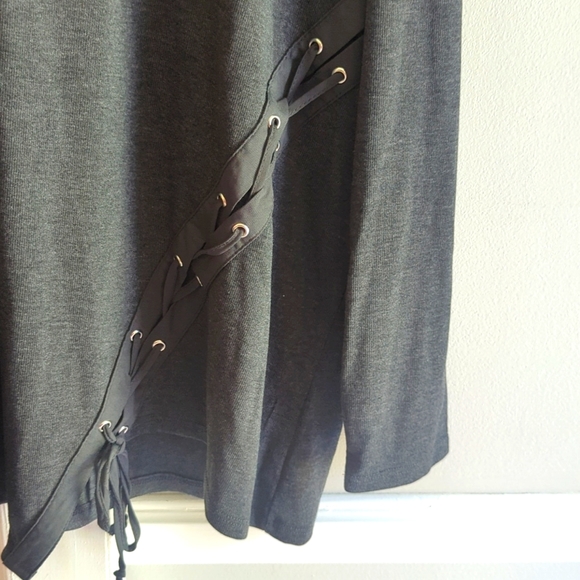 NWT Retrology Plus Dark Grey Knit Side Tie Lace Up Top 2X Lightweight Layers - Picture 3 of 9